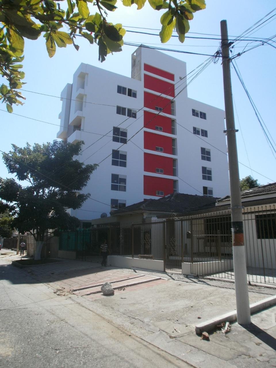 Edificio Zinnia 50